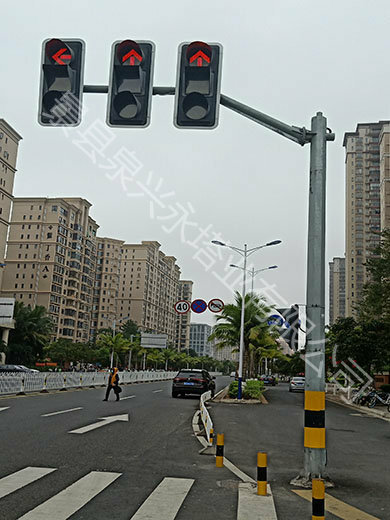 交通標(biāo)志桿